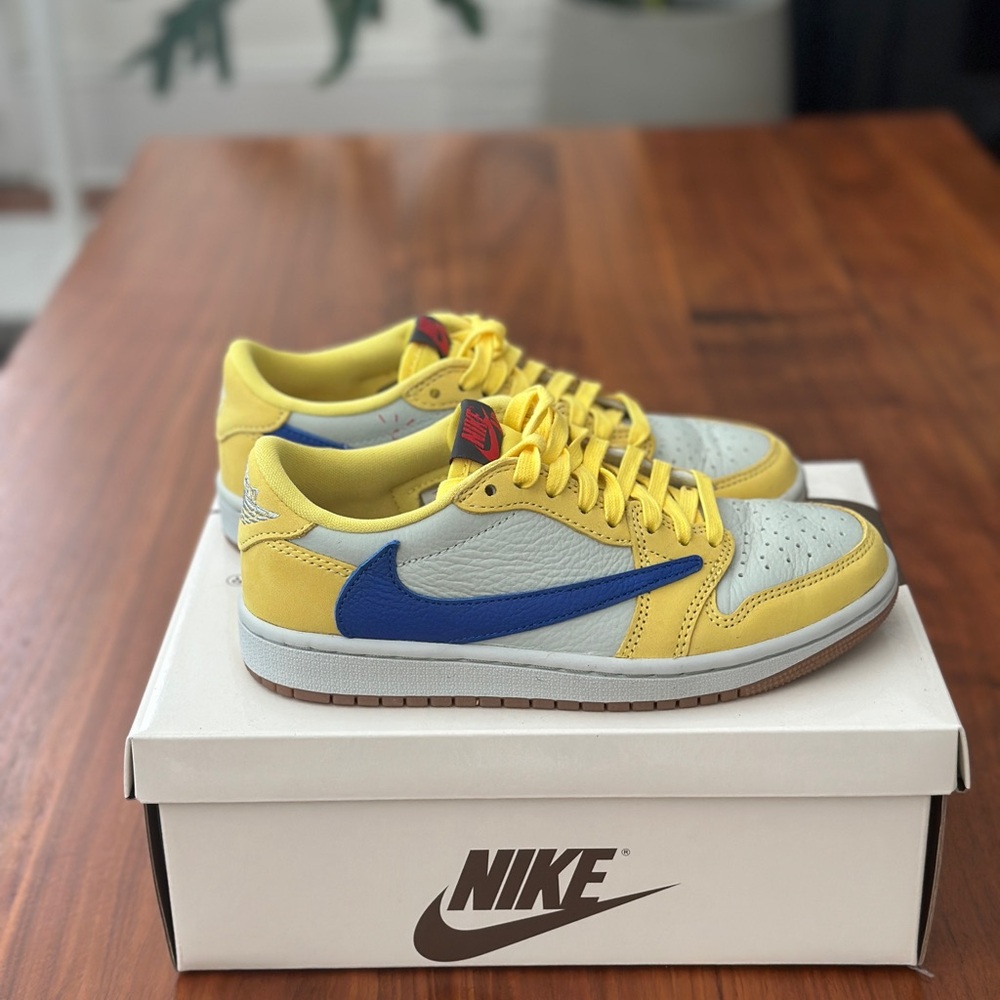 Nike Travis Scott x Air Jordan 1 Retro Low OG Womens - Picture 2 of 12